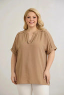 Tunică mărime mare vaporoasă cu detalii boho – caramel