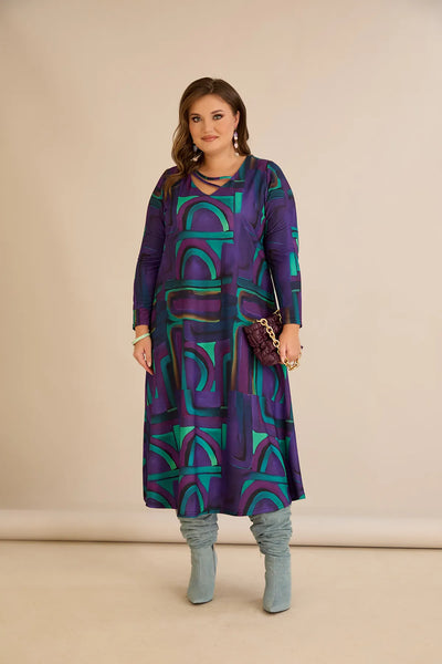 Rochie mărime mare croială linie A cu decolteu original