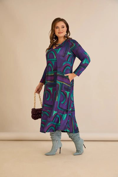 Rochie mărime mare croială linie A cu decolteu original