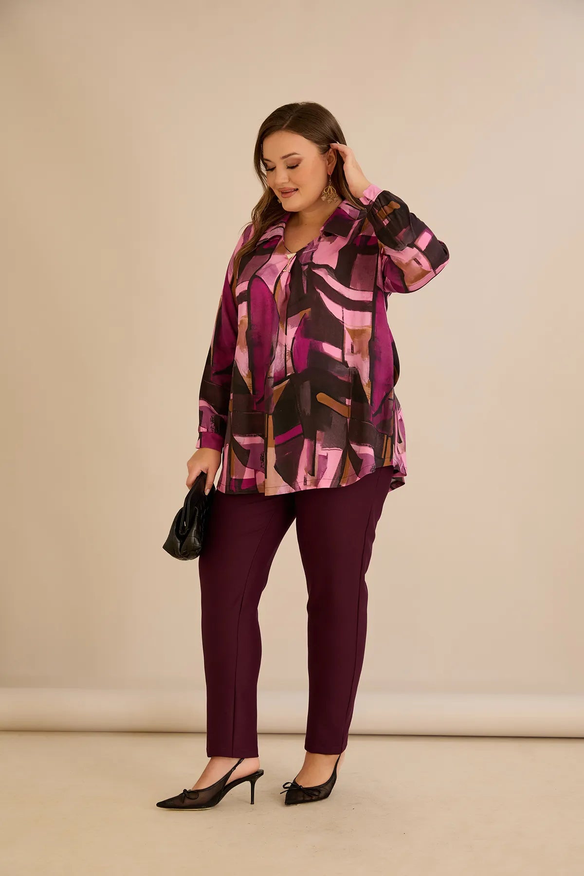 Tunică tip cămașă mărime mare cu broșă – roz