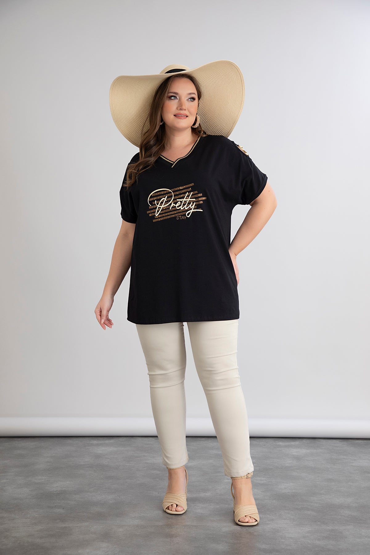Tricou marime mare din bumbac cu elemente aurii