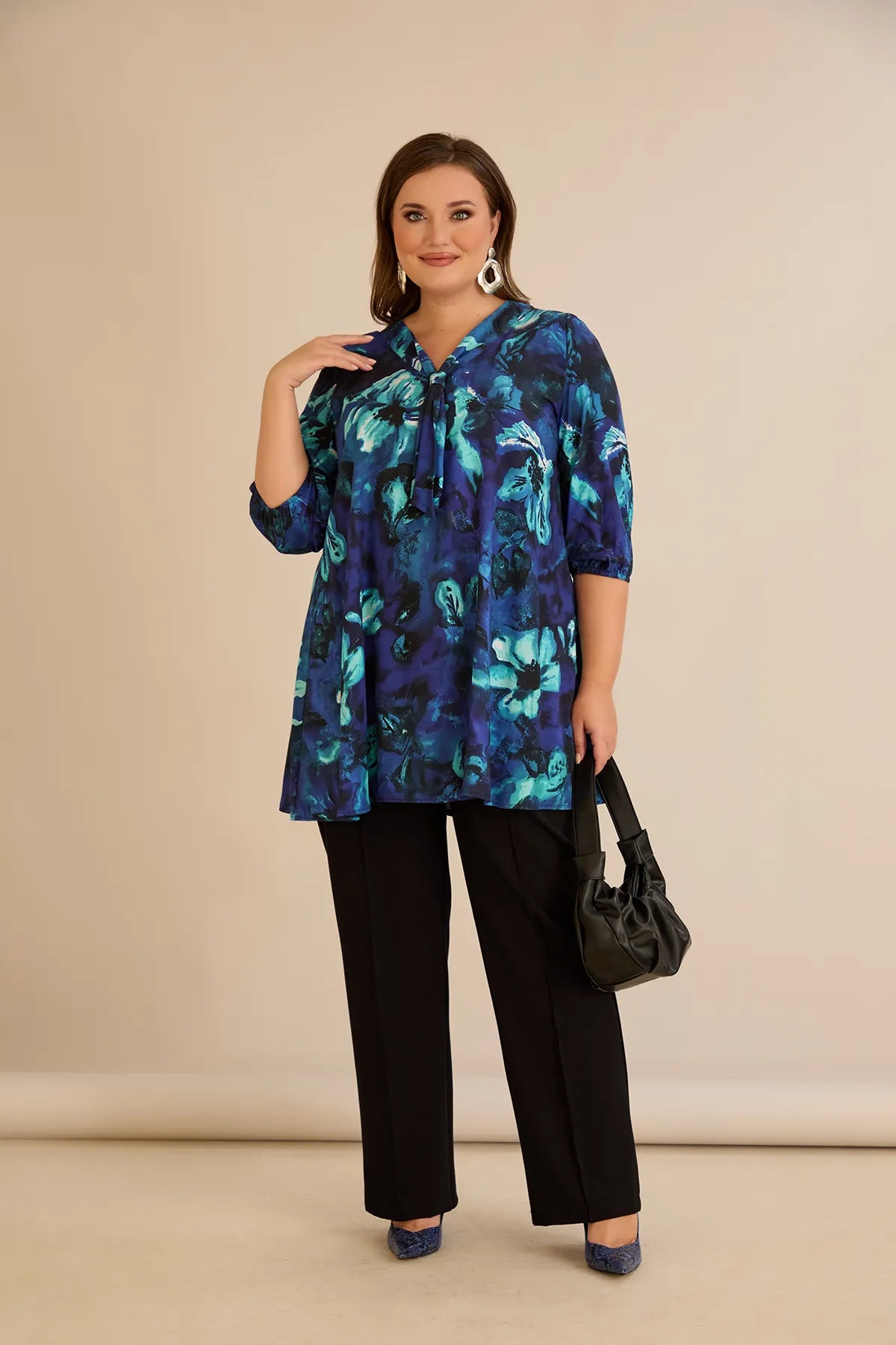 Tunică mărime mare în linie A cu imprimeu de autor