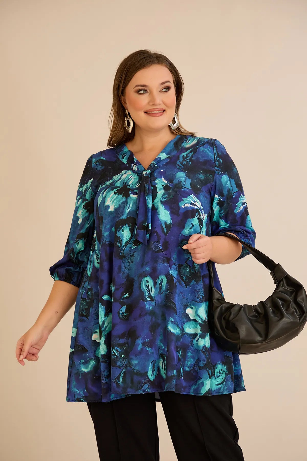 Tunică mărime mare în linie A cu imprimeu de autor