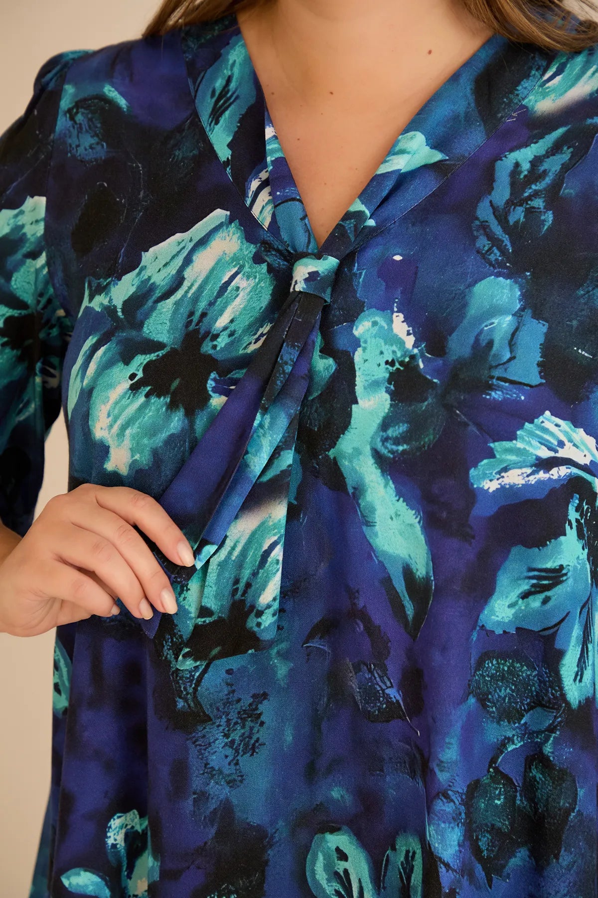 Tunică mărime mare în linie A cu imprimeu de autor