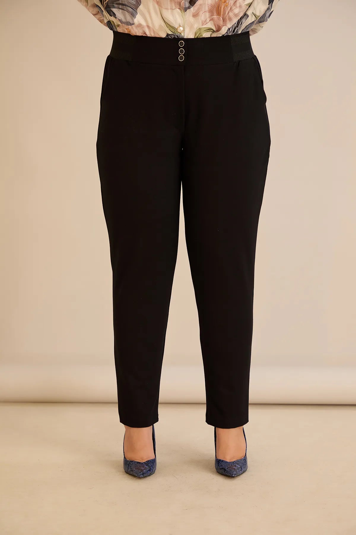 Pantalon mărime mare din bumbac cu croială clasică – negru