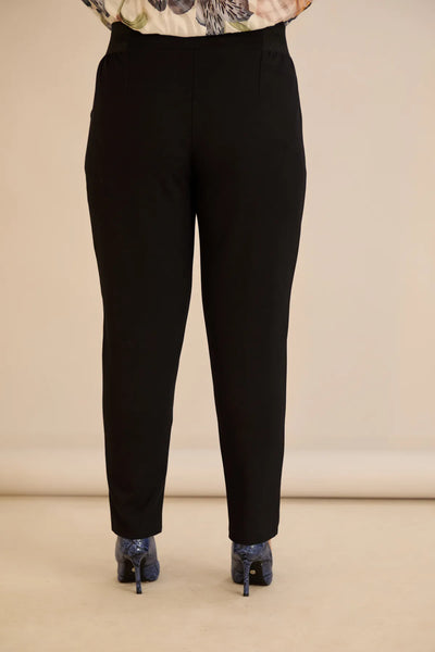 Pantalon mărime mare din bumbac cu croială clasică – negru