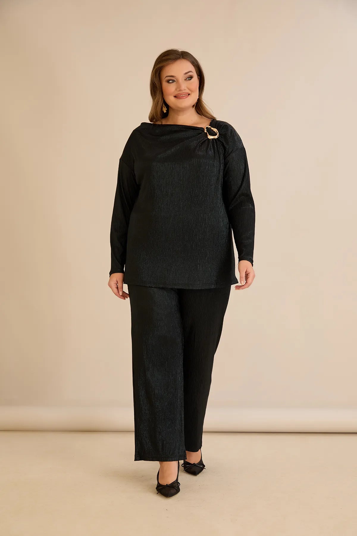 Compleu festiv mărime mare din material plisat (solei)