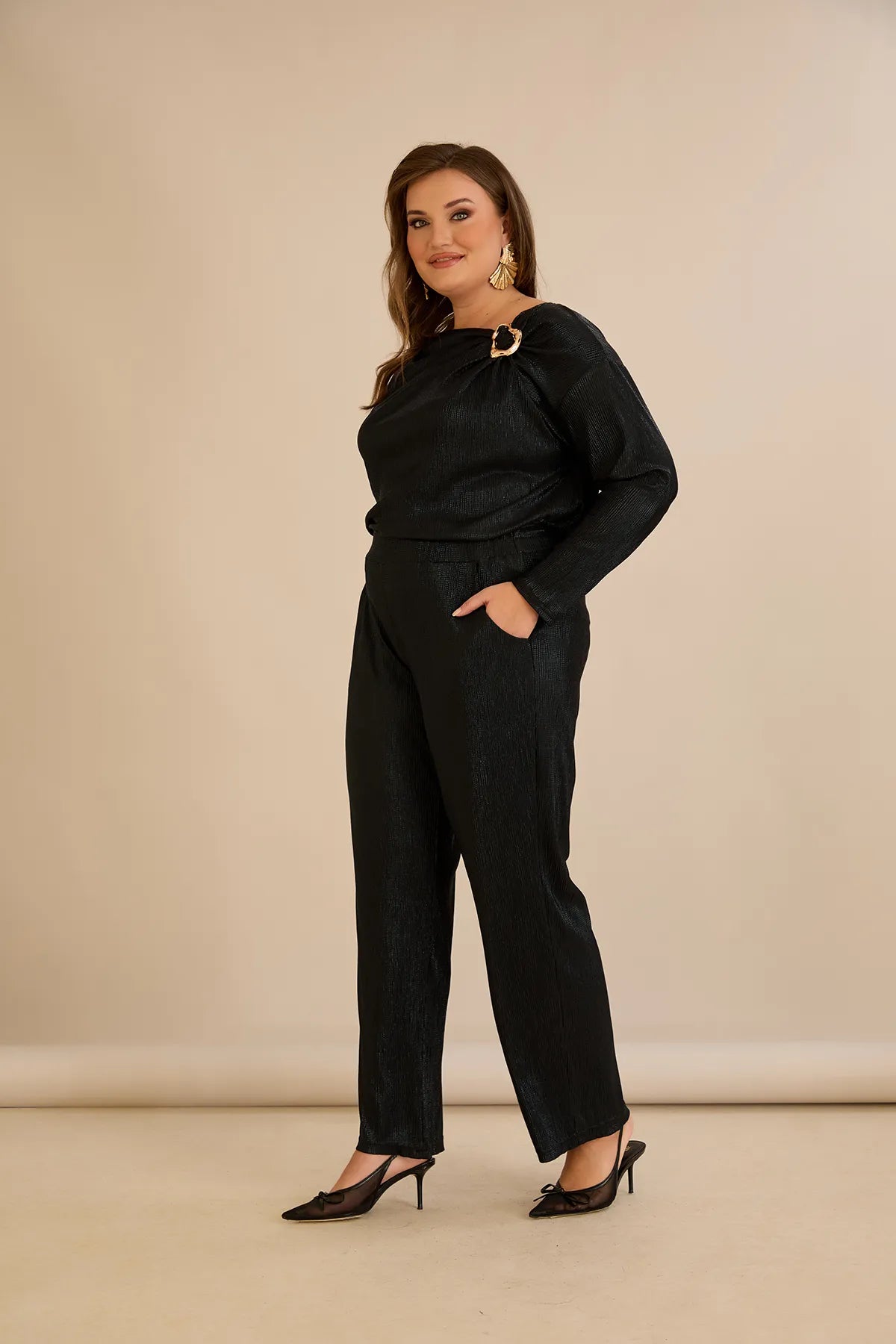 Compleu festiv mărime mare din material plisat (solei)