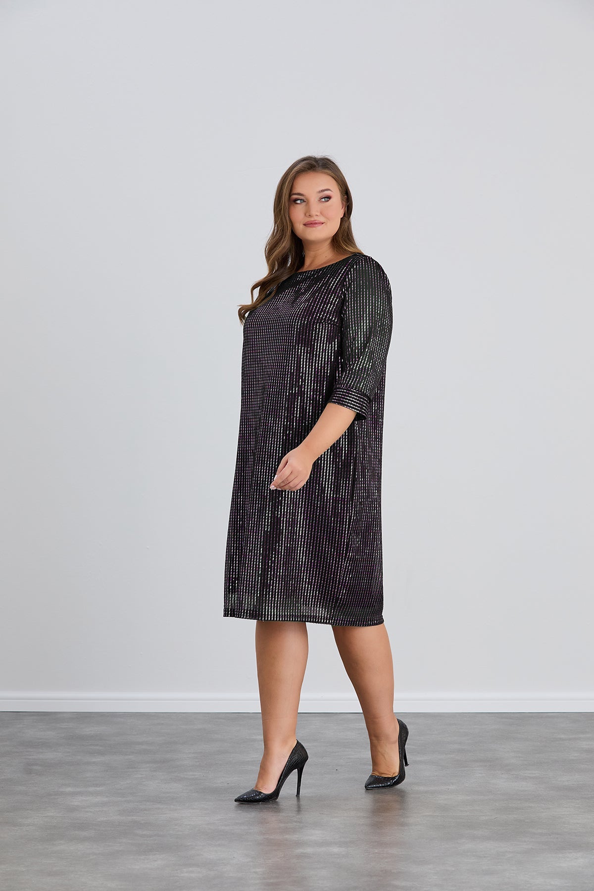 Rochie marime mare spectaculoasa din material usor cu paiete - lila