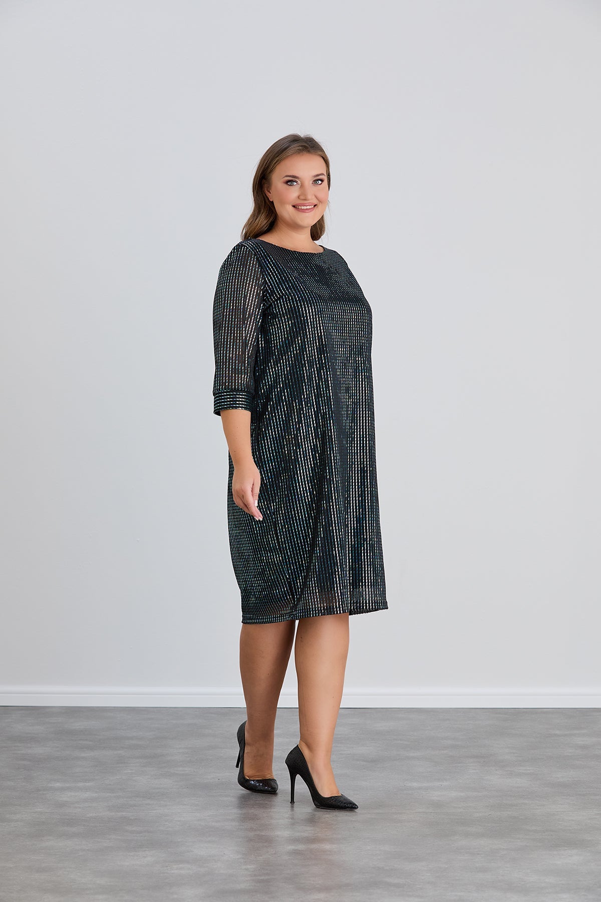 Rochie marime mare spectaculoasa din material usor cu paiete - verde