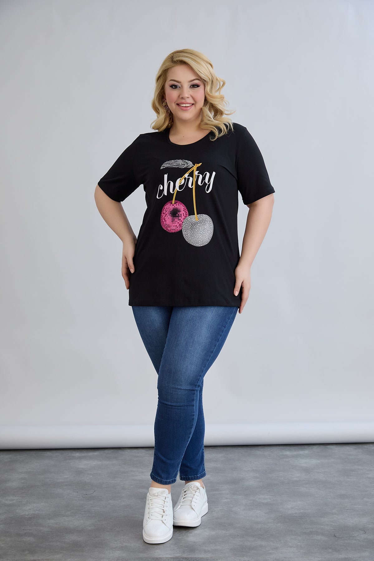 Tricou marime mare din bumbac Cherry - negru
