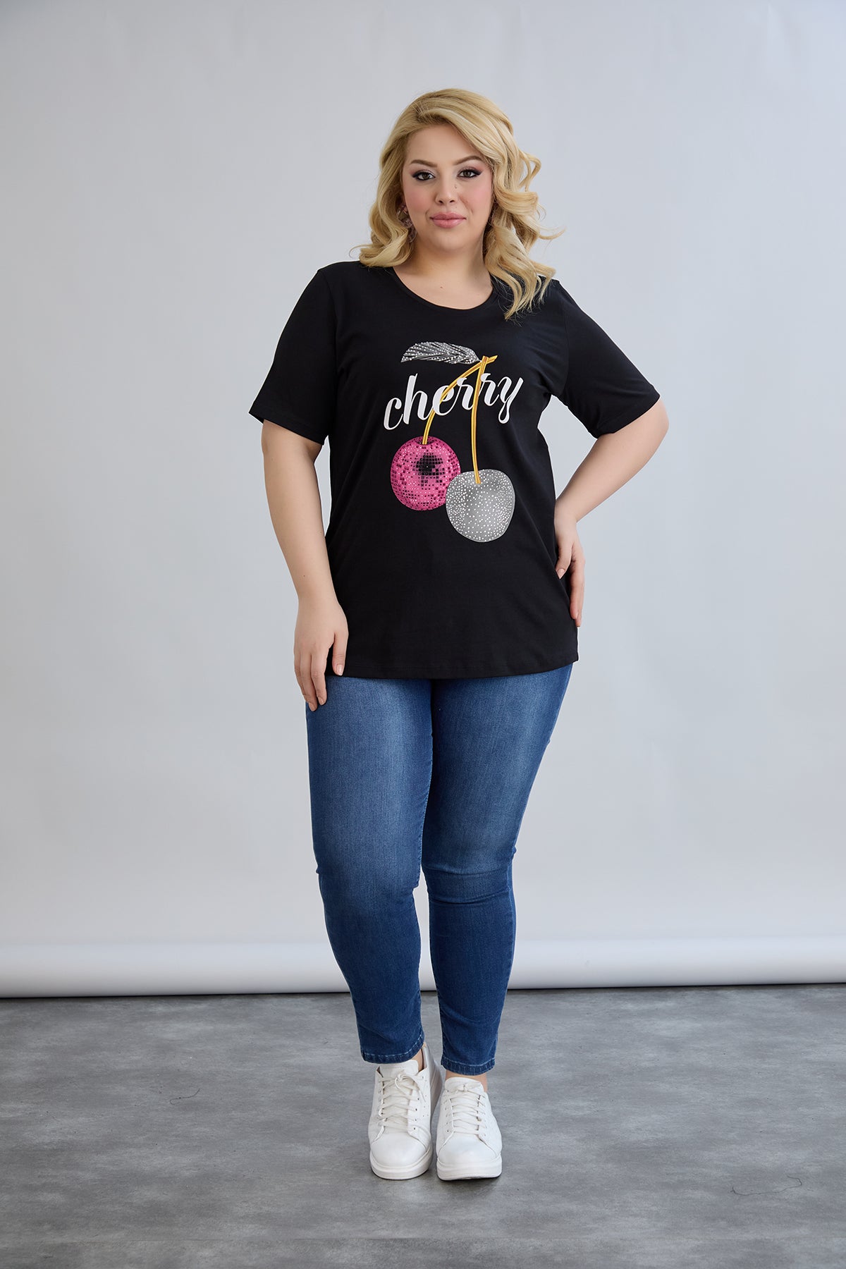 Tricou marime mare din bumbac Cherry - negru