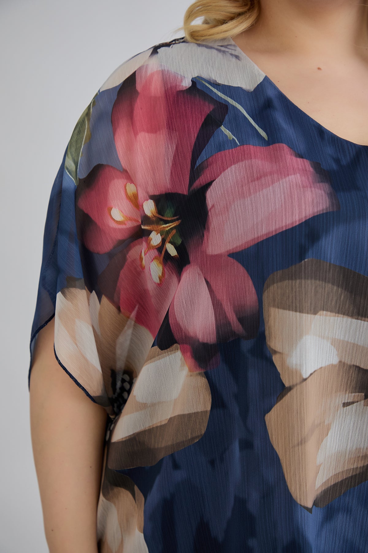 Bluza marime mare din sifon cu captuseala din bumbac - albastru