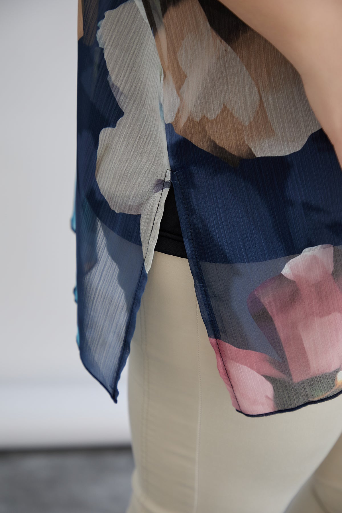 Bluza marime mare din sifon cu captuseala din bumbac - albastru