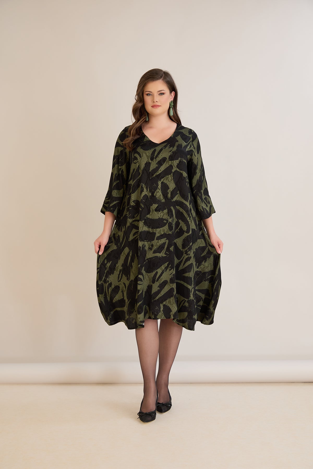 Rochie marime mare croila A din vascoza – verde
