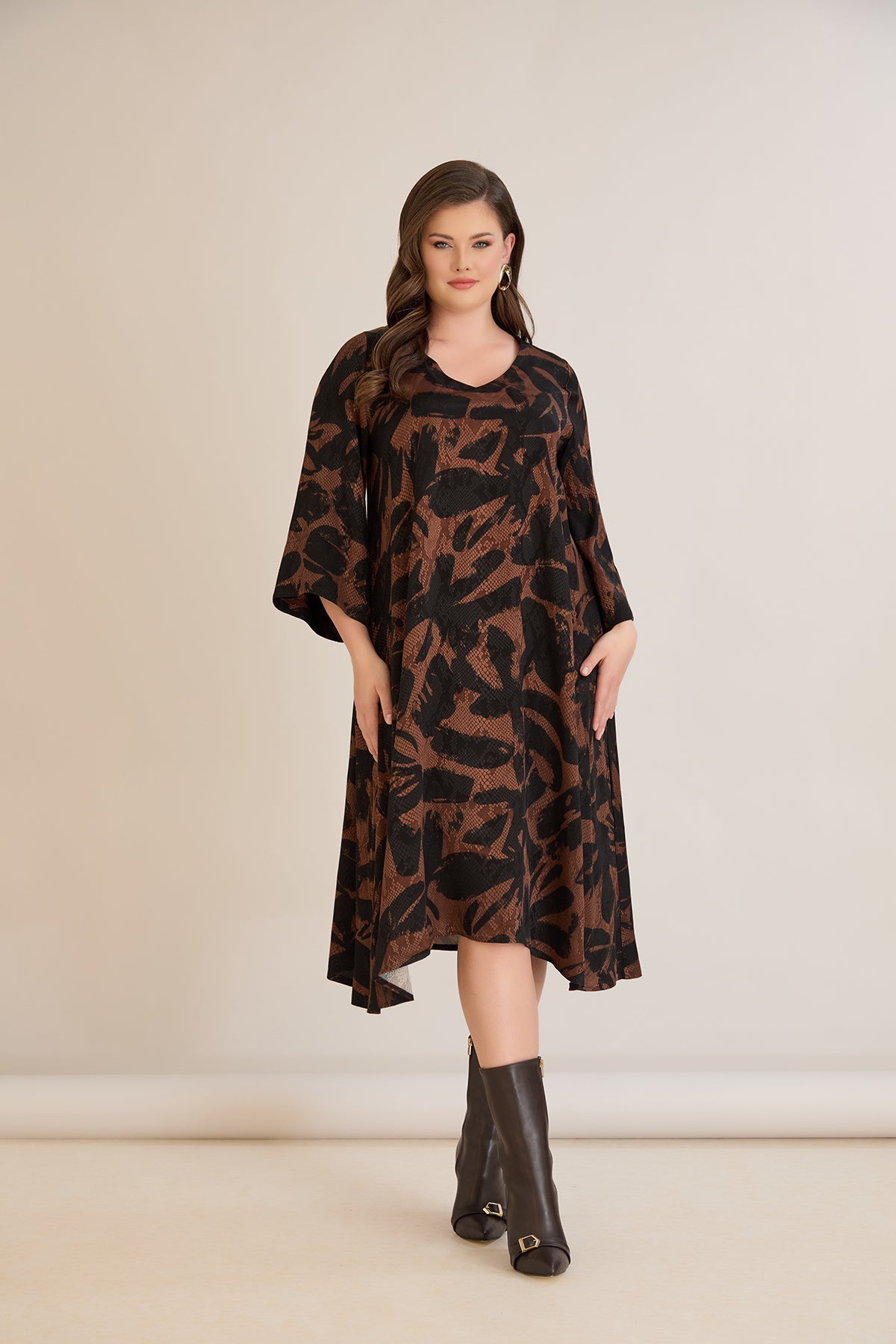 Rochie marime mare croila A din vascoza – mocha