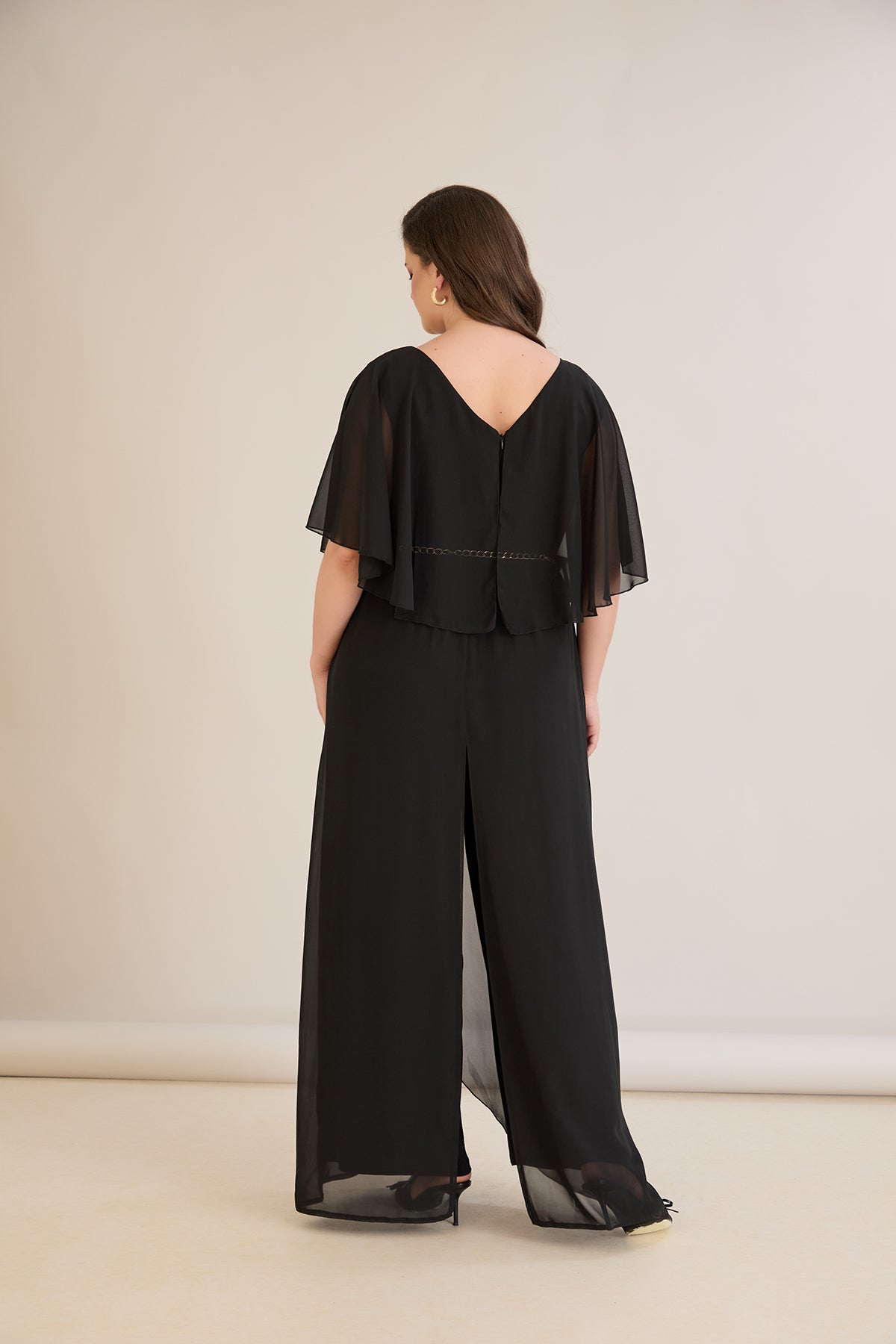 Salopeta marime mare eleganta din sifon cu lant – negru