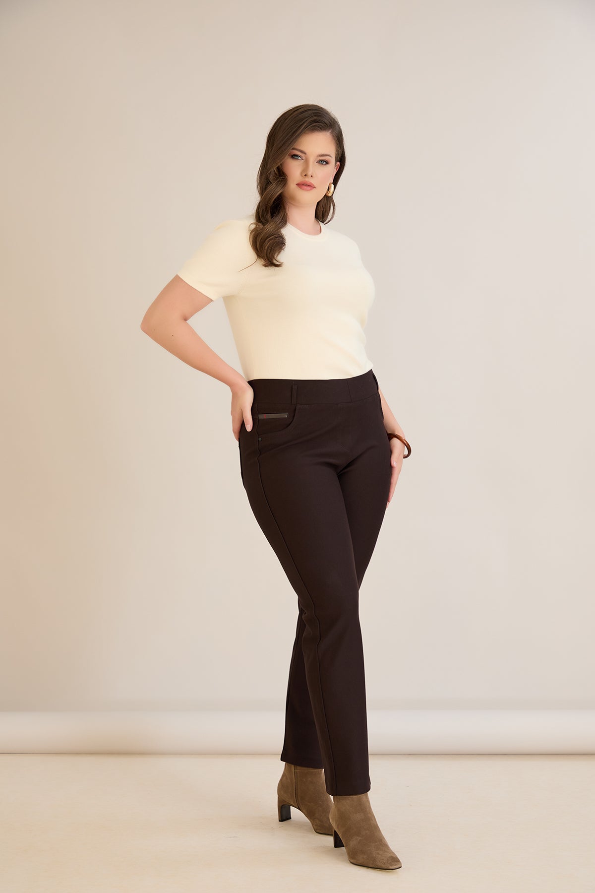 Pantalon modelator marime mare Borisa – maro cafea