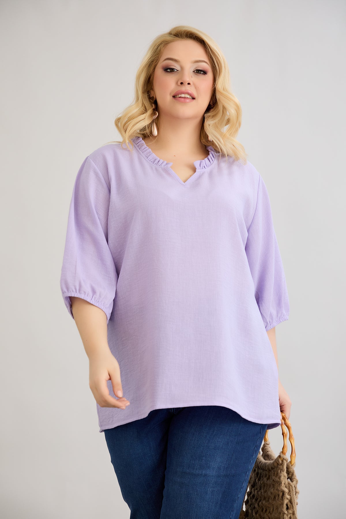 Bluza marime mare cu decolteu in V incretit - lila