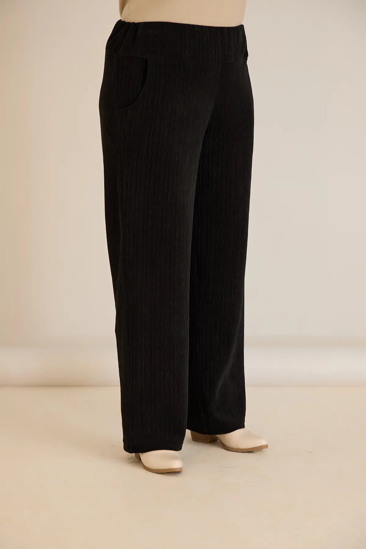 Pantalon larg mărime mare din material texturat