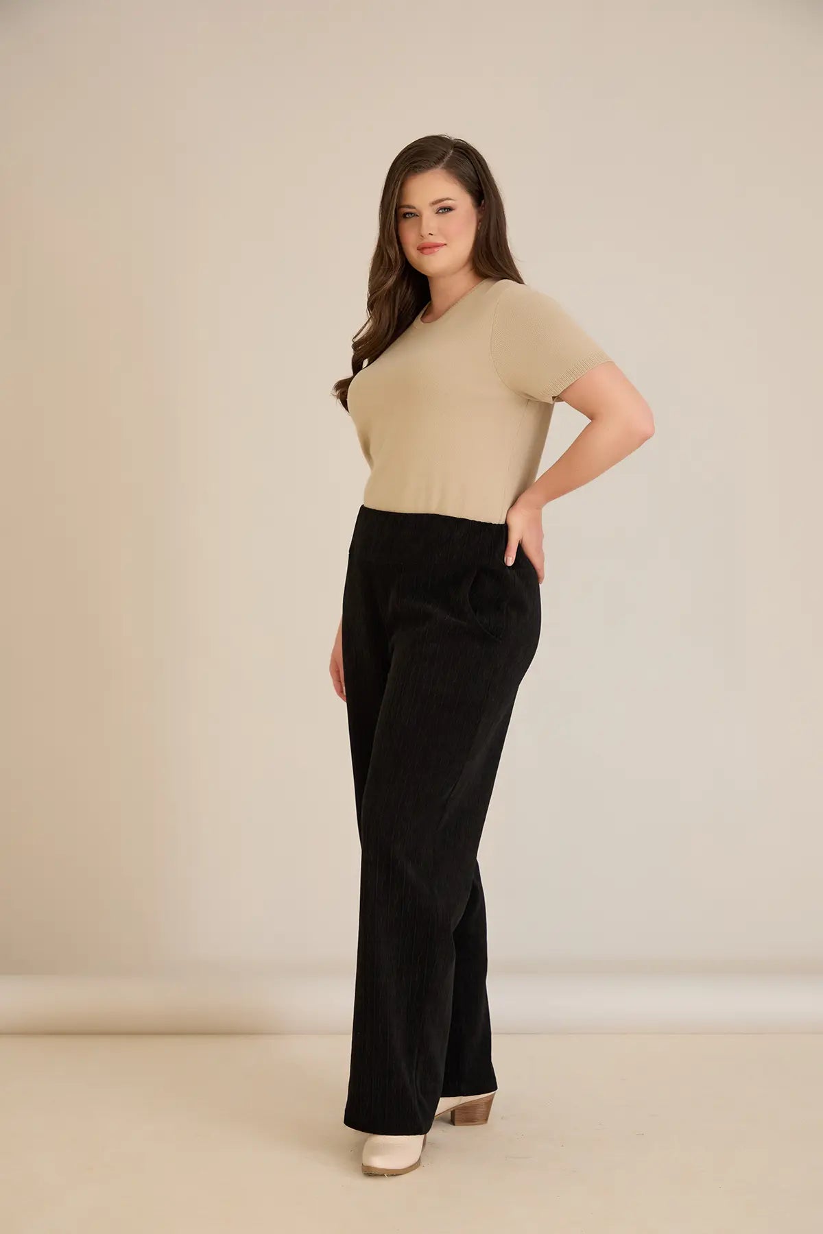 Pantalon larg mărime mare din material texturat