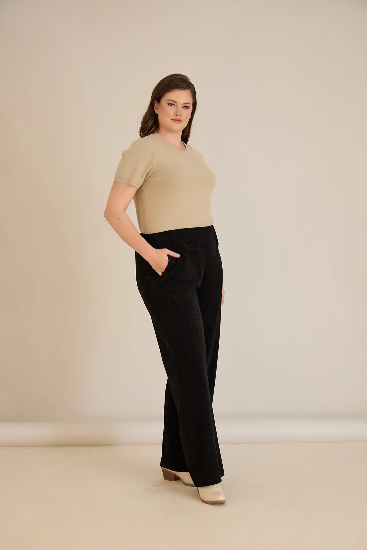 Pantalon larg mărime mare din material texturat