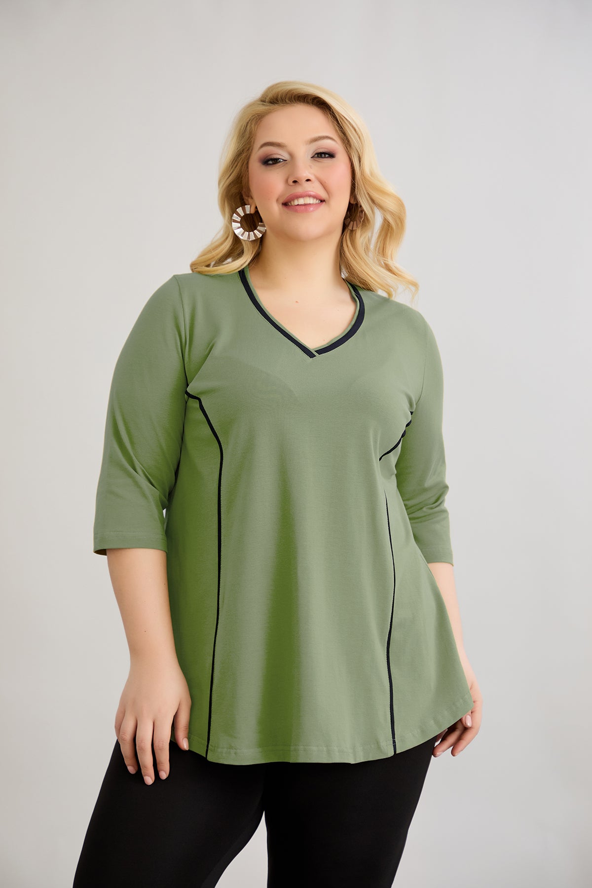 Bluza marime mare din bumbac in linie A cu fitiluri contrastante - verde