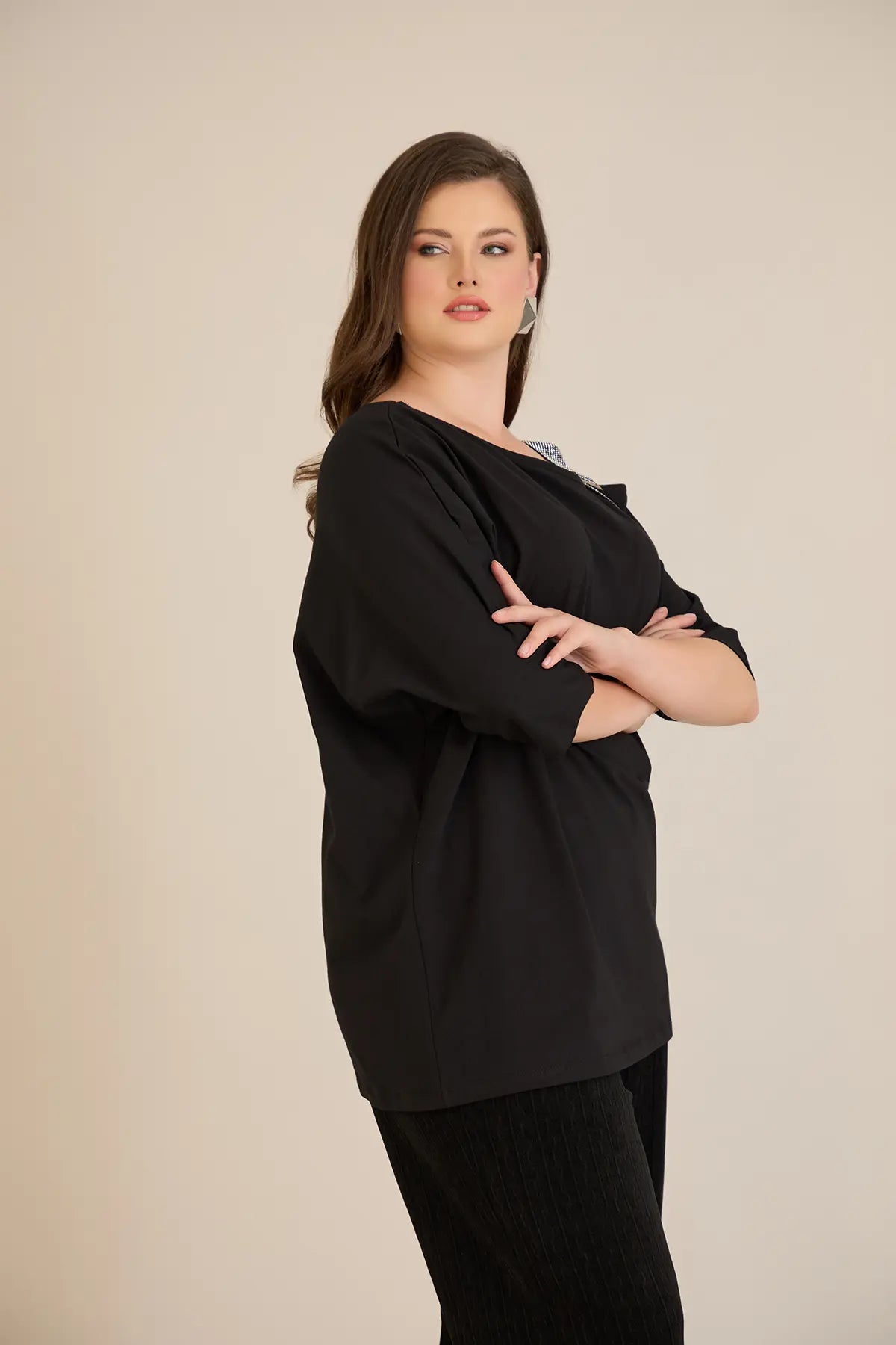 Bluză din bumbac mărime mare cu accent elegant din pietricele