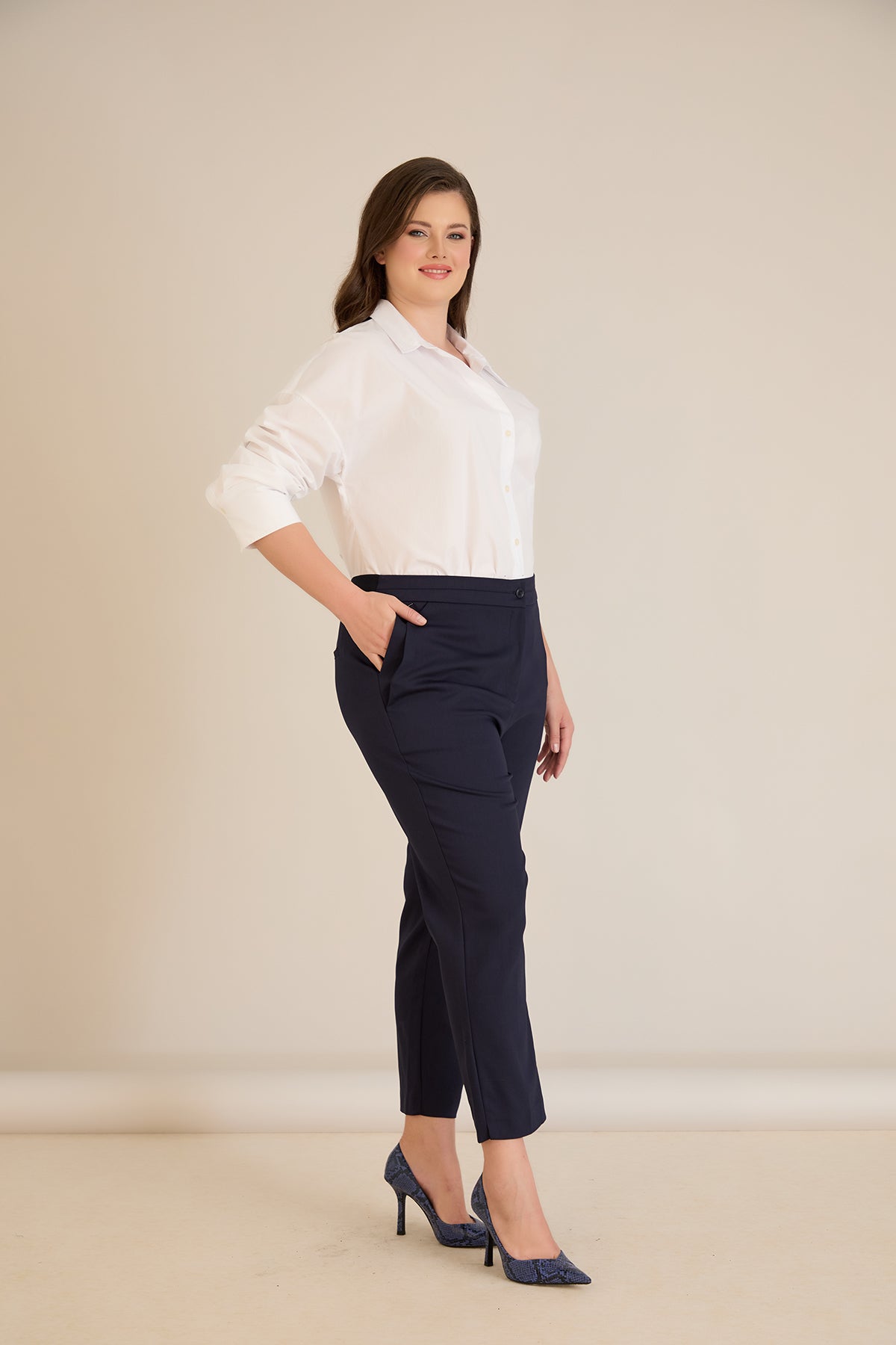 Pantalon clasic marime mare elastic – bleumarin