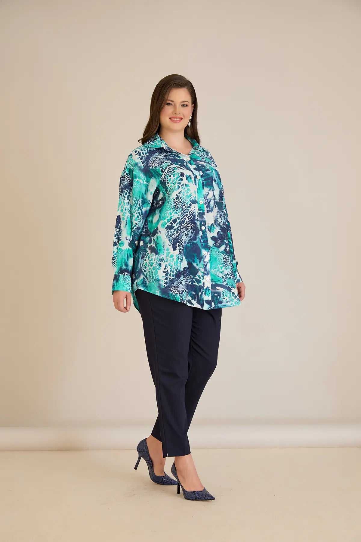 Cămașă elegantă mărime mare din viscoză fină – turcoaz