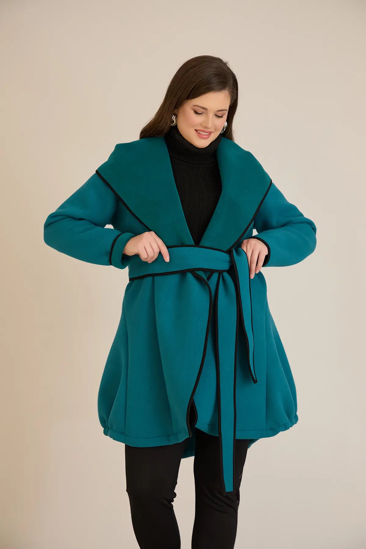 Palton mărime mare de toamnă cu glugă din material ușor