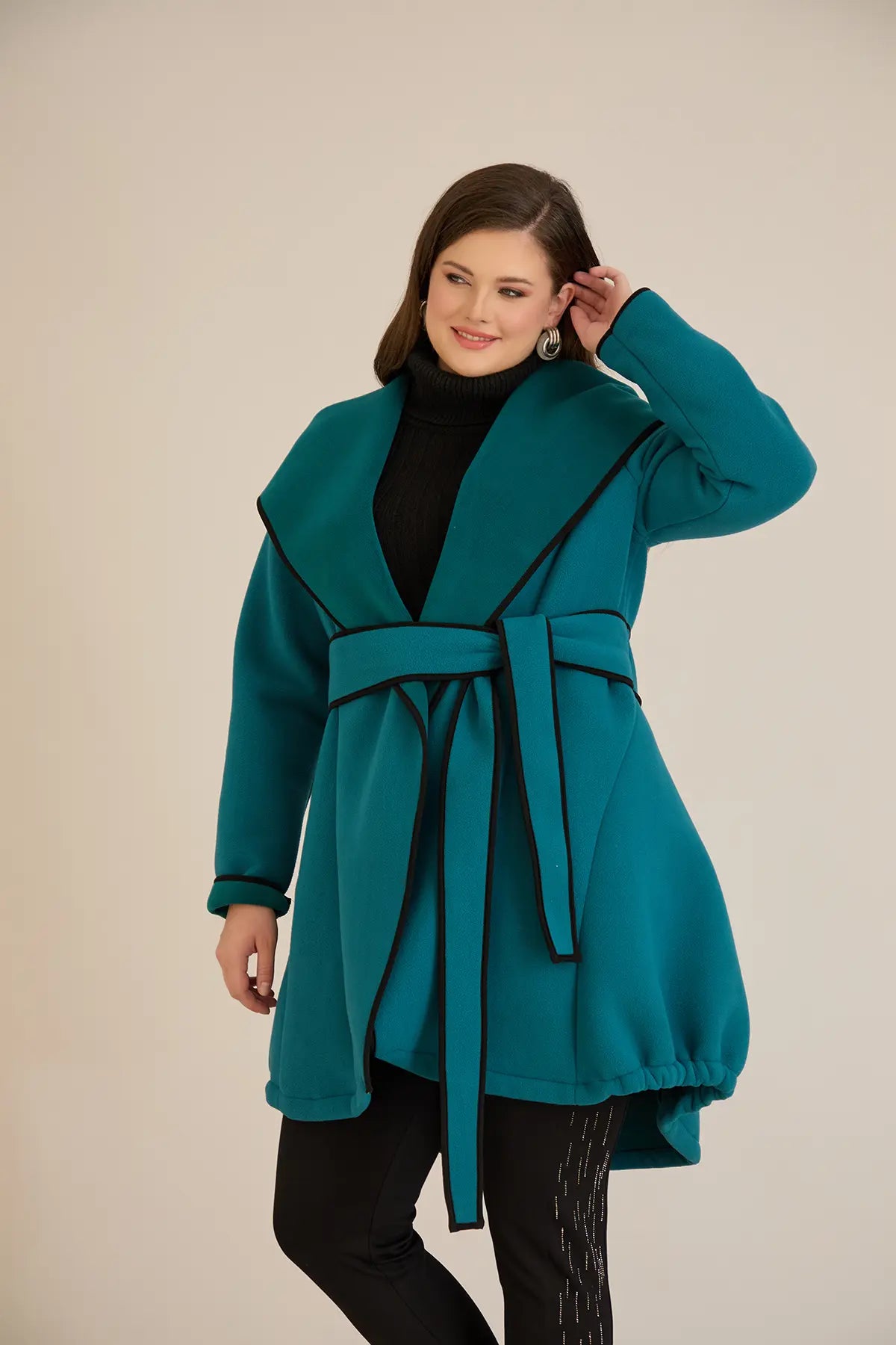 Palton mărime mare de toamnă cu glugă din material ușor