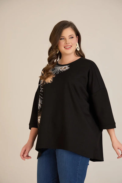 Bluză mărime mare cu aplicație delicată cu pene
