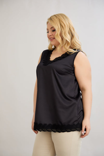 Maiou marime mare din satin cu dantela - negru