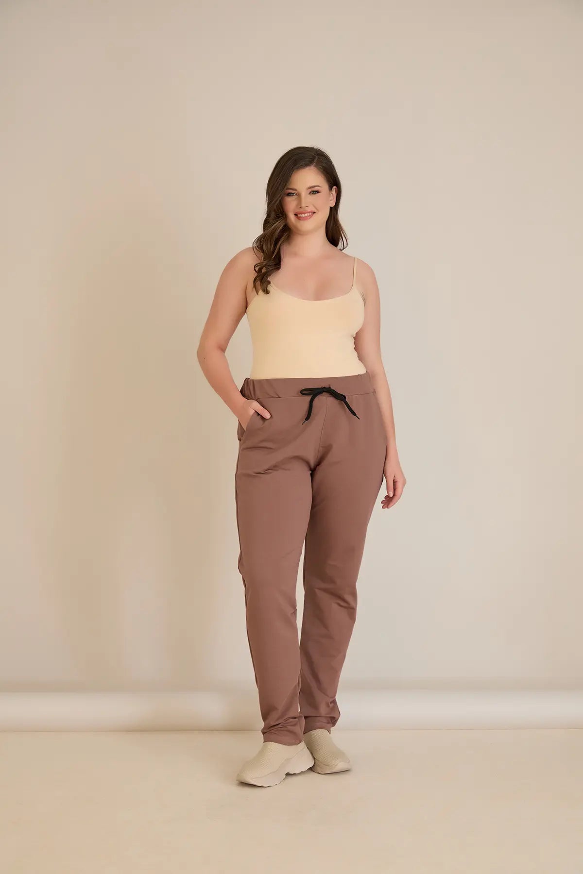 Pantalon sport marime mare Daily - mocca