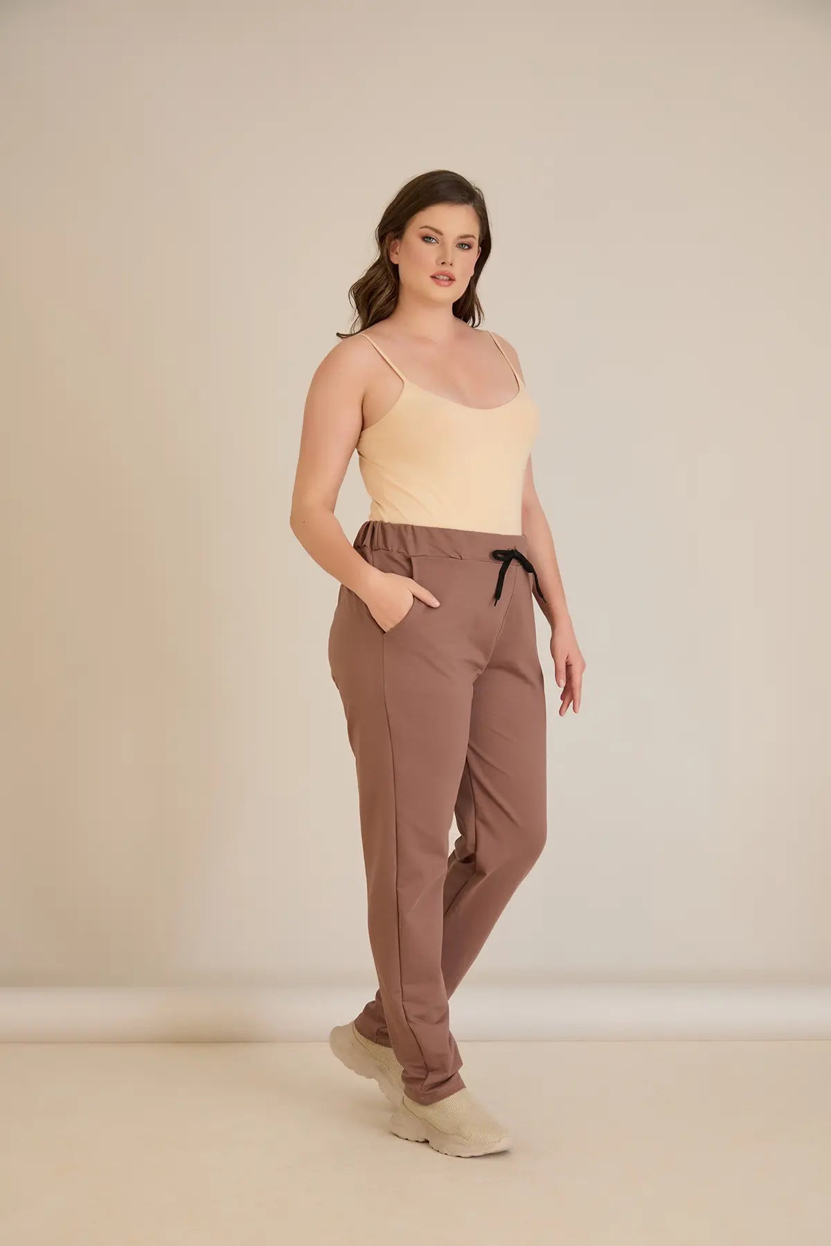Pantalon sport marime mare Daily - mocca