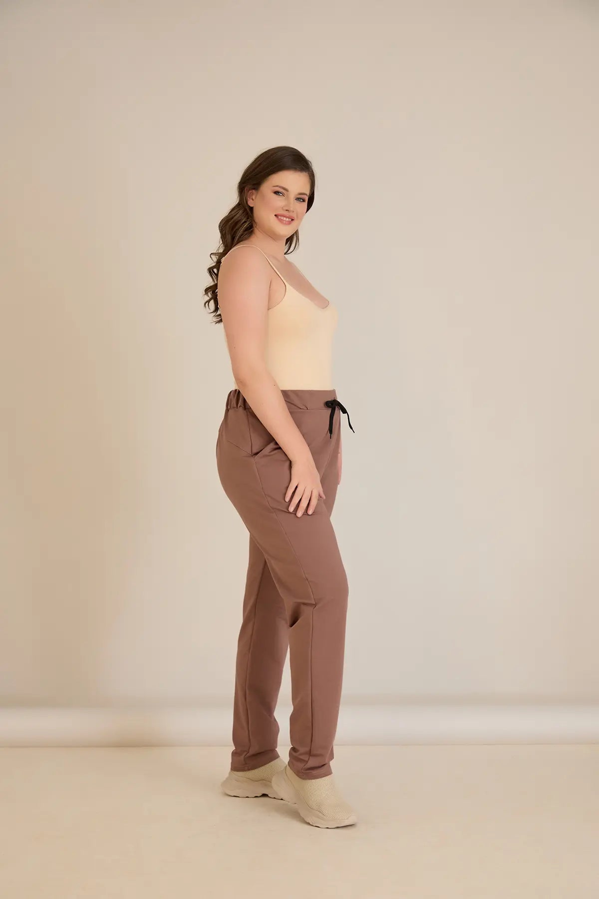 Pantalon sport marime mare Daily - mocca