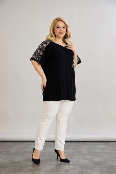 Bluza marime mare cu plasa decorativa - negru