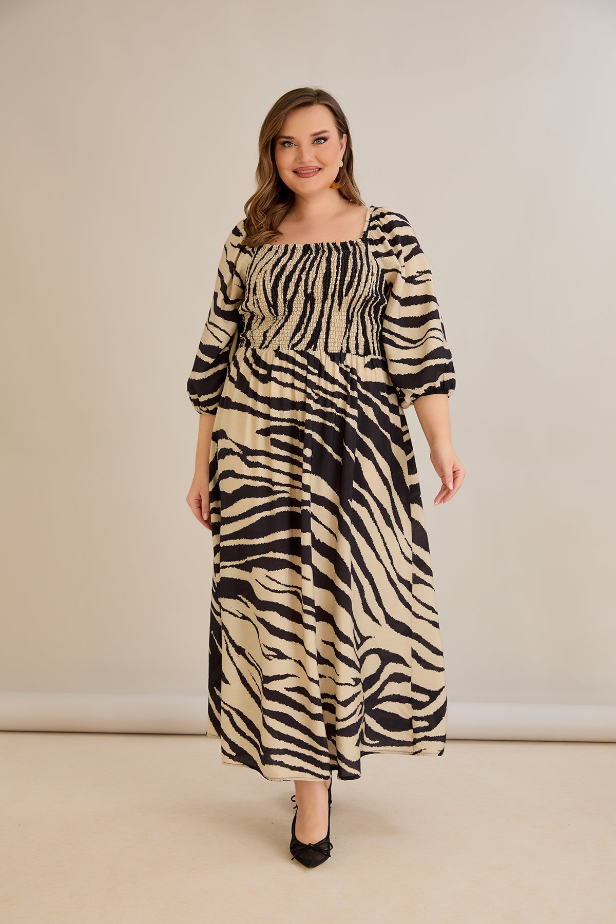 Rochie marime mare lunga de vara cu decolteu patrat - animal print