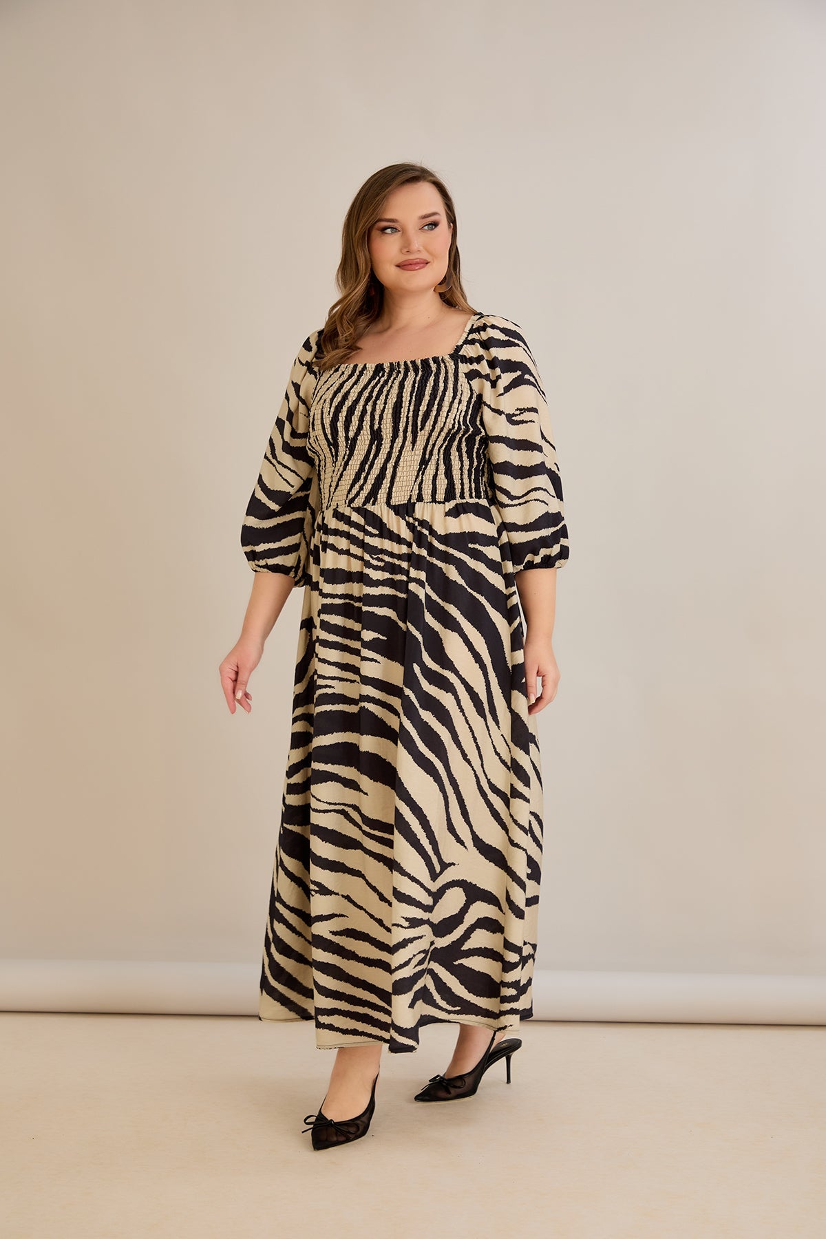 Rochie marime mare lunga de vara cu decolteu patrat - animal print