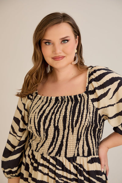 Rochie marime mare lunga de vara cu decolteu patrat - animal print