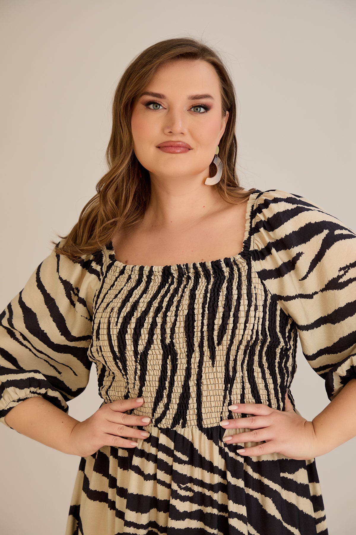 Rochie marime mare lunga de vara cu decolteu patrat - animal print