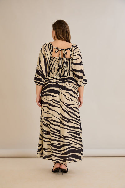 Rochie marime mare lunga de vara cu decolteu patrat - animal print