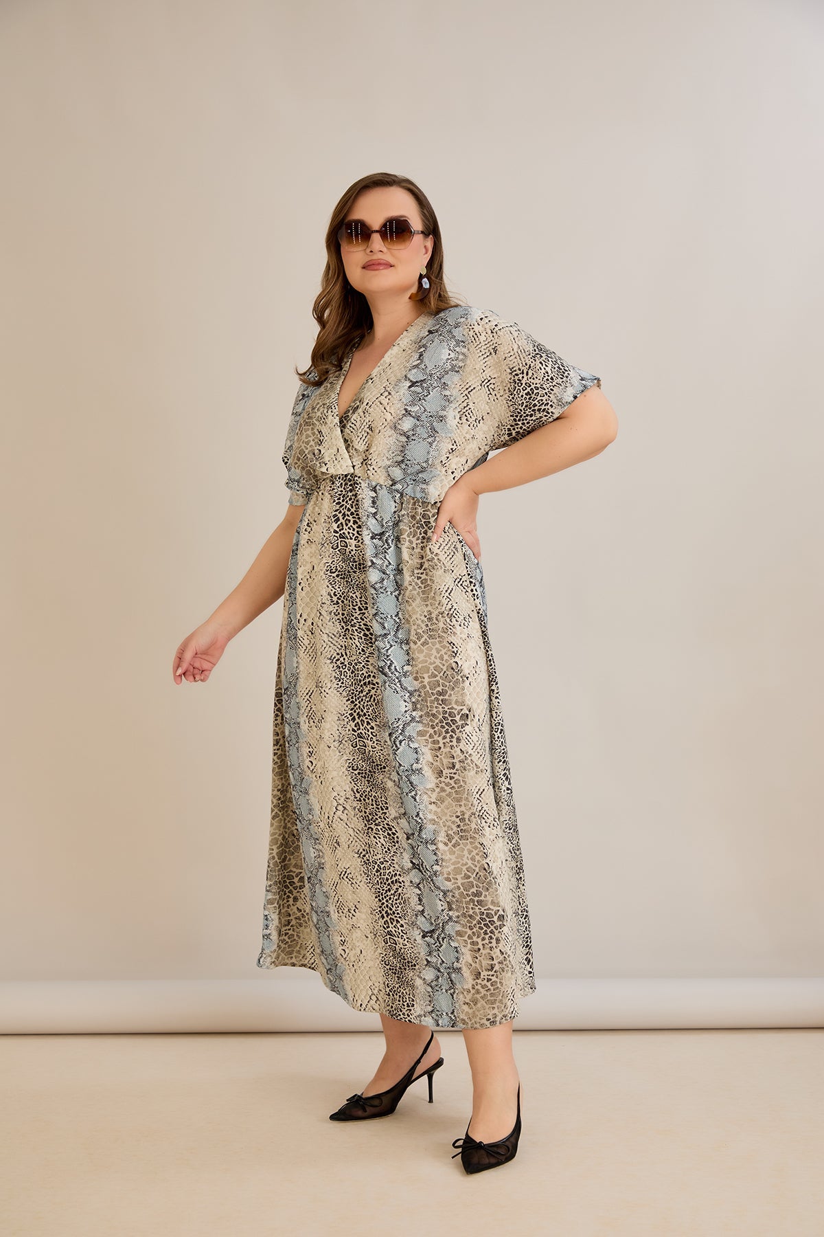 Rochie de vara marime mare cu decolteu in V - nisip marin - 10681