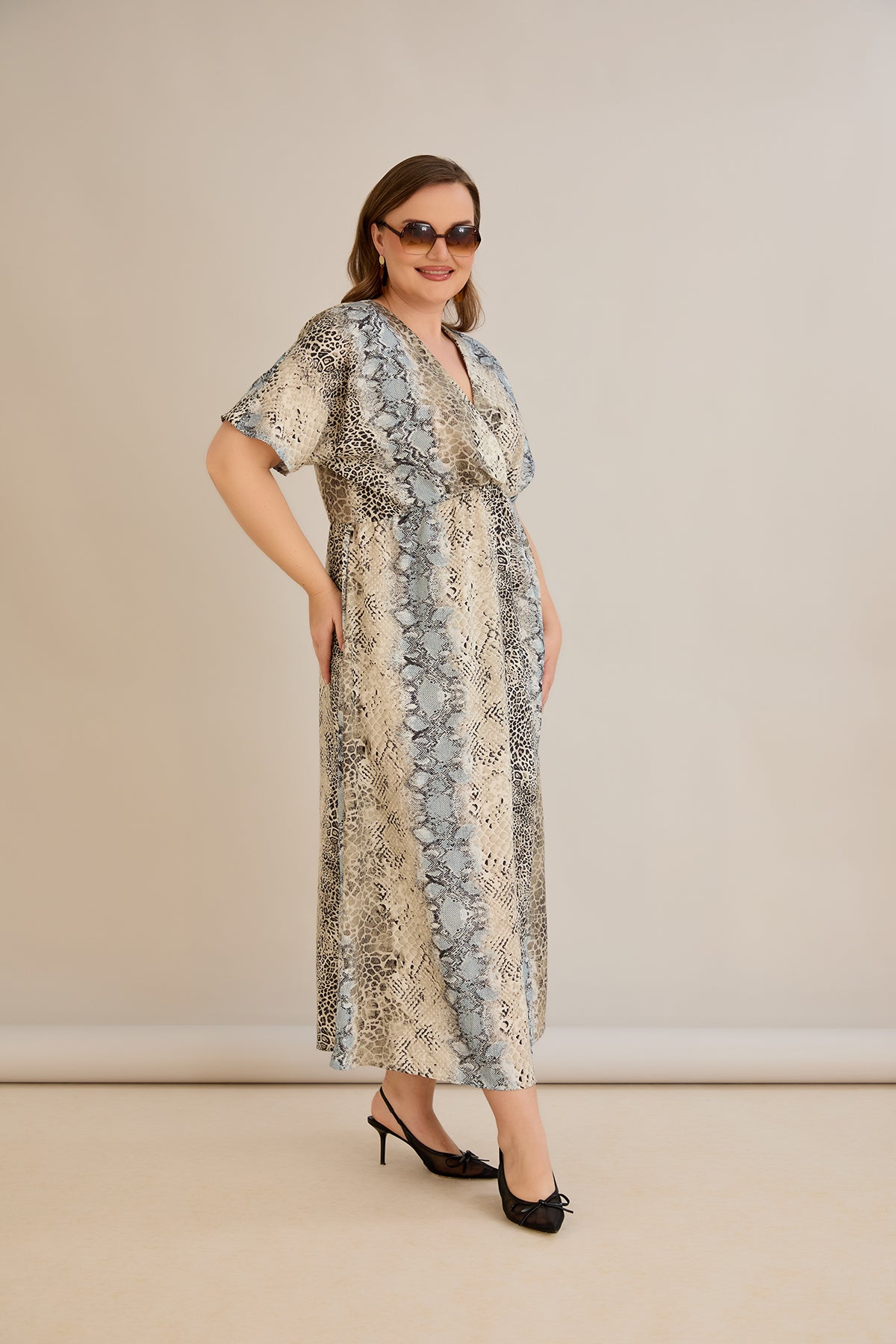 Rochie de vara marime mare cu decolteu in V - nisip marin - 10681