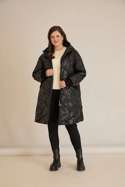 Geacă mărime mare matlasată cu croială în A – negru