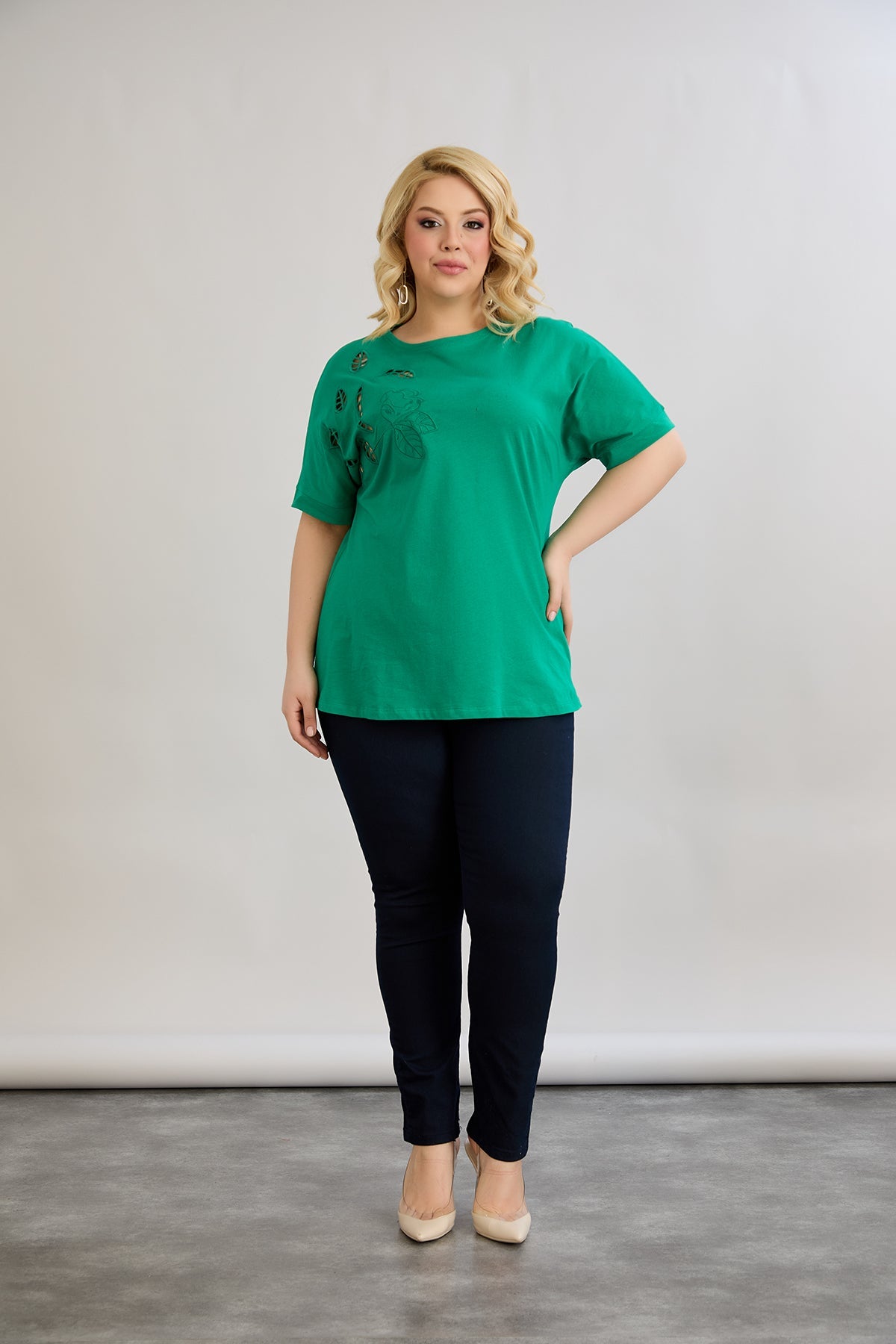 Bluza marime mare din bumbac cu broderie - verde