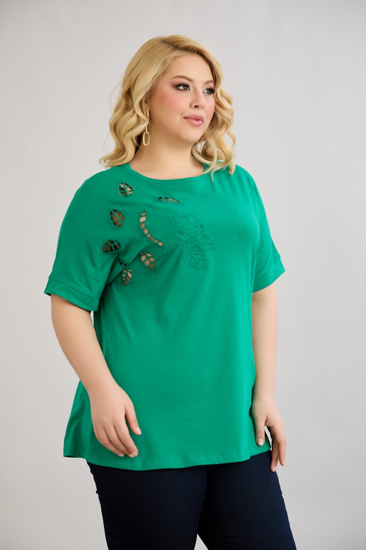 Bluza marime mare din bumbac cu broderie - verde