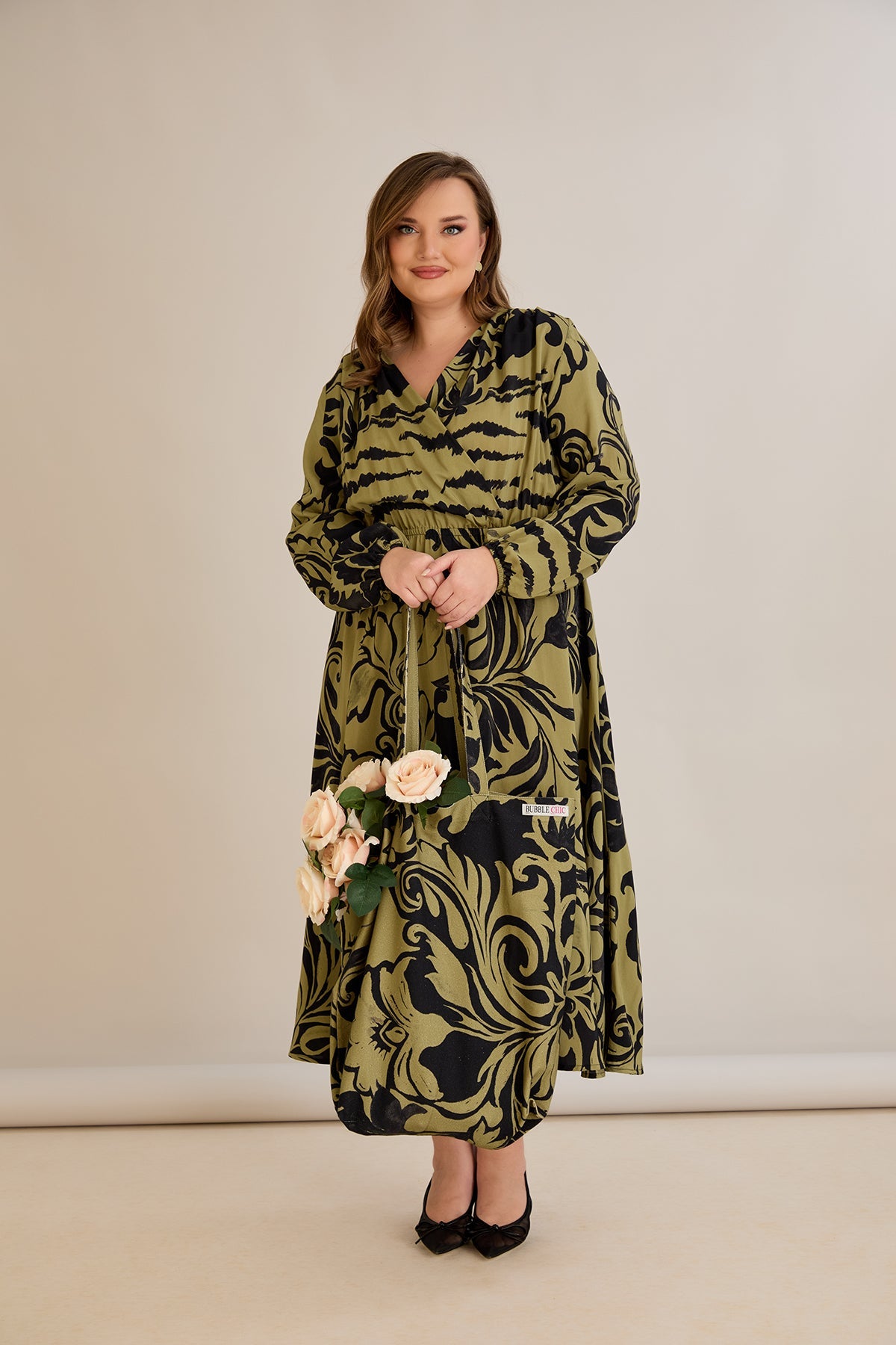 Rochie marime mare din viscoza imprimata cu decolteu in V - 10679