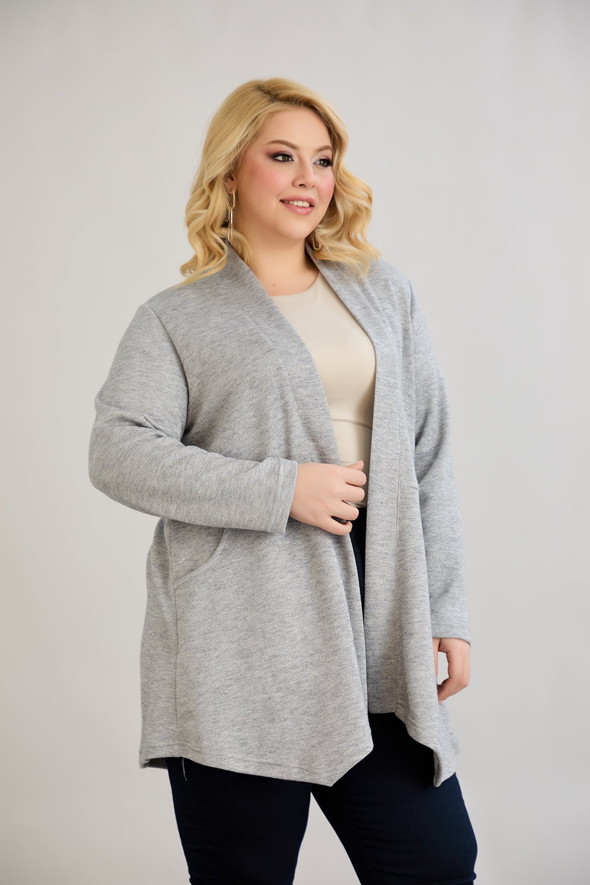 Cardigan marime mare din viscoza lame - gri